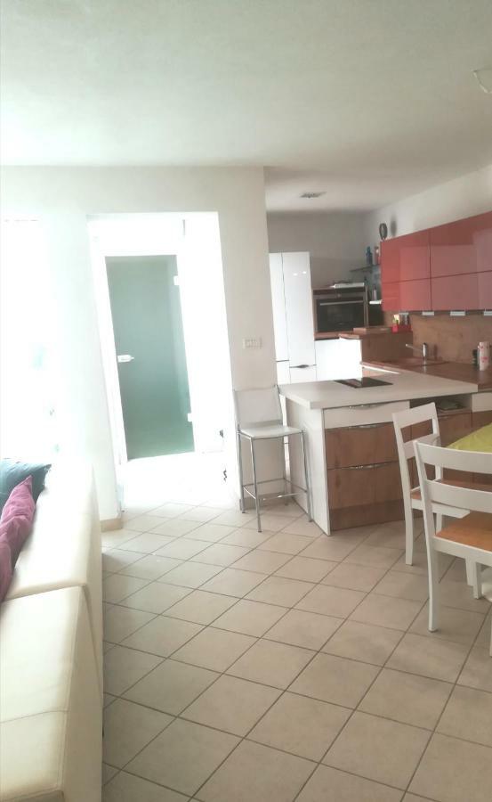 Apartma Zalka Izola Eksteriør bilde