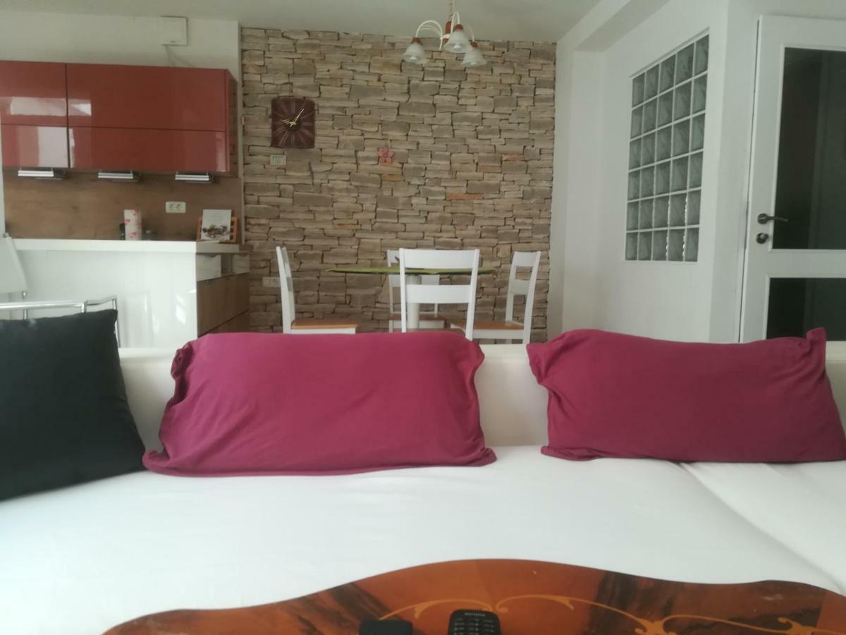 Apartma Zalka Izola Eksteriør bilde